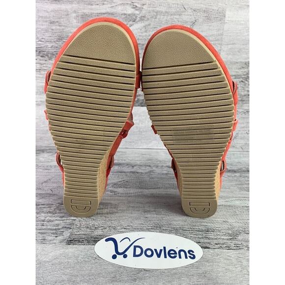 Earth Womens Red Suede Sandals With Gold Studs & Wedge Heel Size 6M - Picture 5 of 5